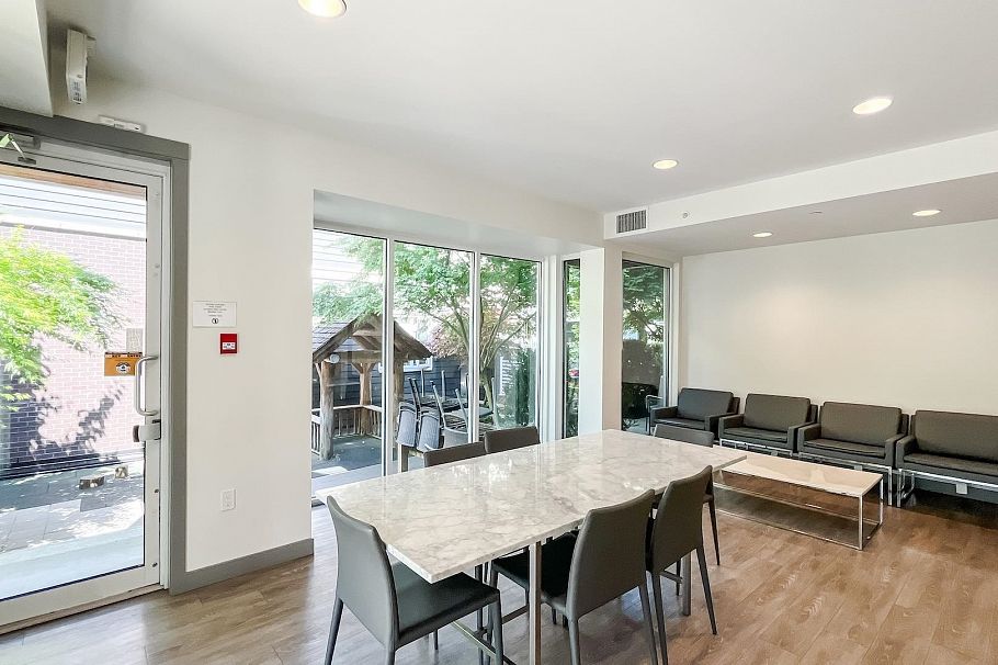 208 4080 Yukon Street Vancouver, BC - 27