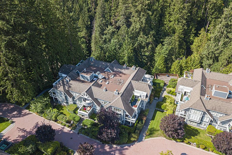 303 3373 Capilano Crescent North Vancouver, BC - 32
