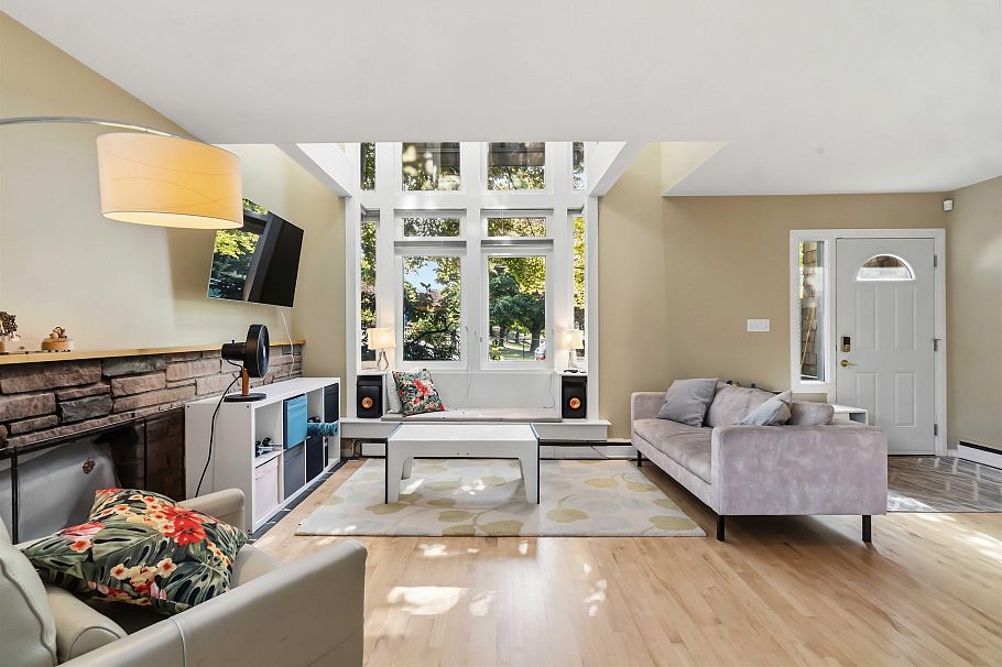 7625 Borden Street Vancouver, BC - 3