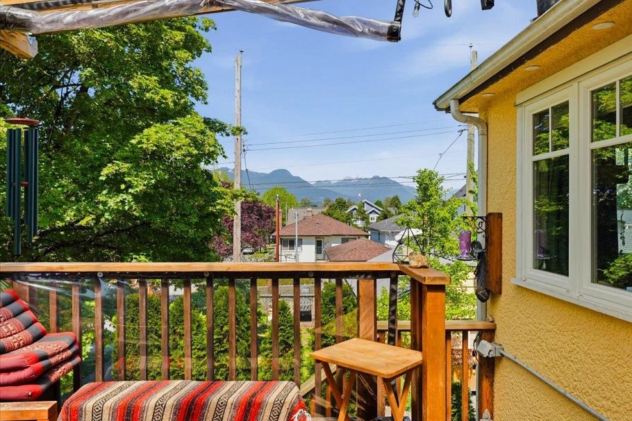 2607 E 5th Avenue Vancouver, BC - 22