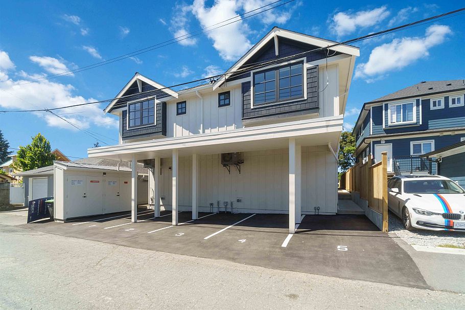 1 550 Kaslo Street Vancouver, BC - 30