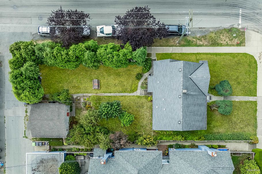 96 W 16th Avenue Vancouver, BC - 1