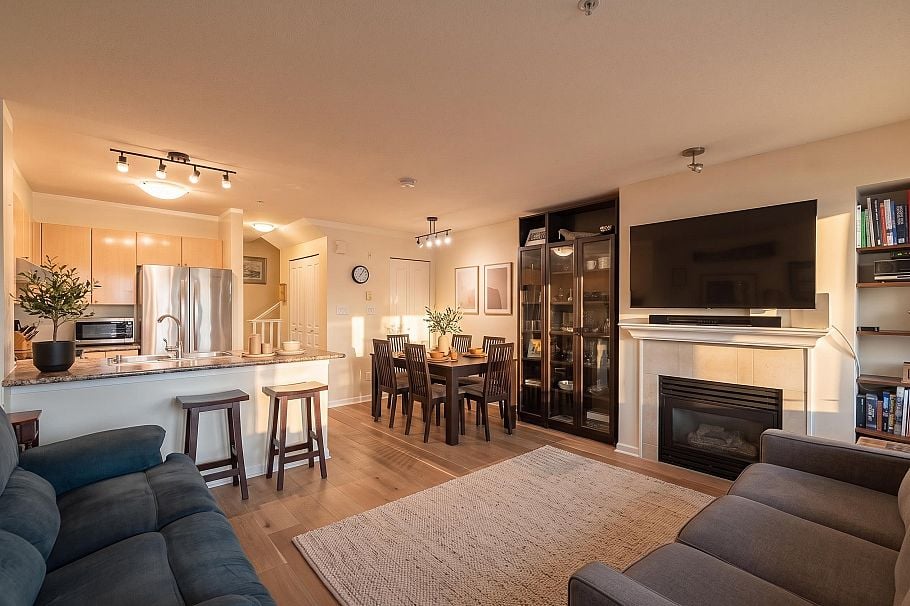 3228 Heather Street Vancouver, BC - 3