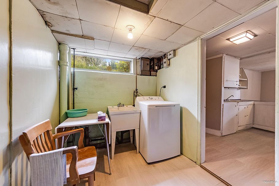 96 W 16th Avenue Vancouver, BC - 33