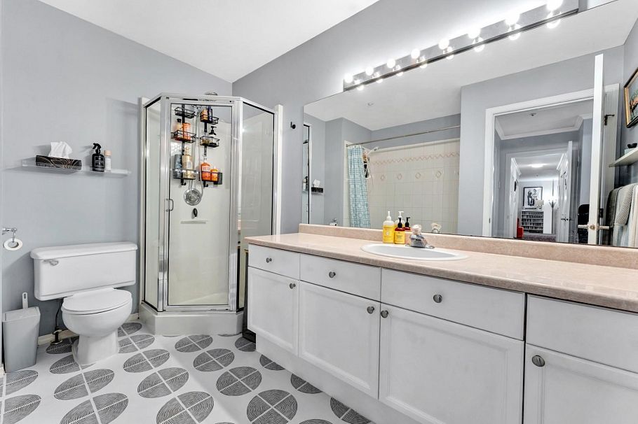 306 3400 SE Marinr Drive Vancouver, BC - 20