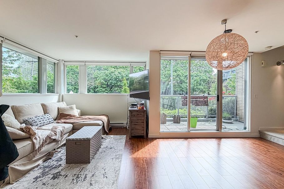 390 E 11TH AVE, Vancouver BC V5T 4V9 Vancouver, BC - 6