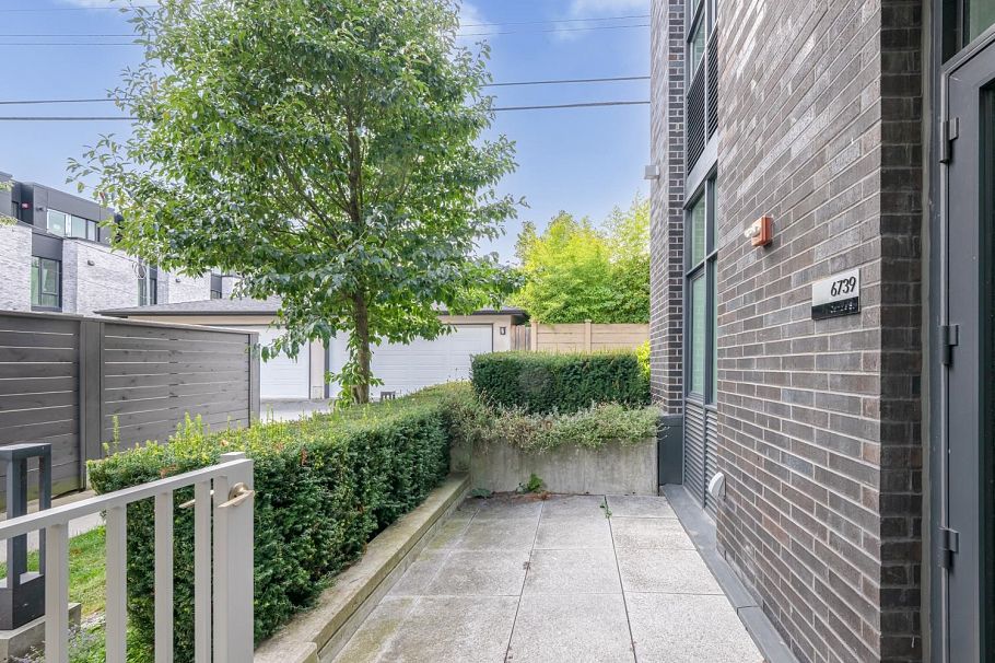 6739 Cambie Street Vancouver, BC - 25