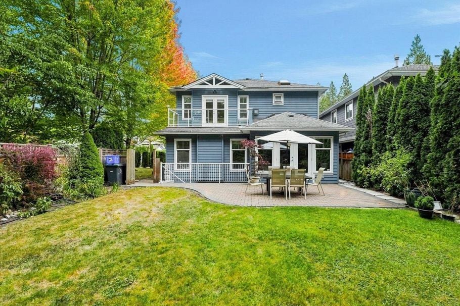 1417 Woods Drive North Vancouver, BC - 2