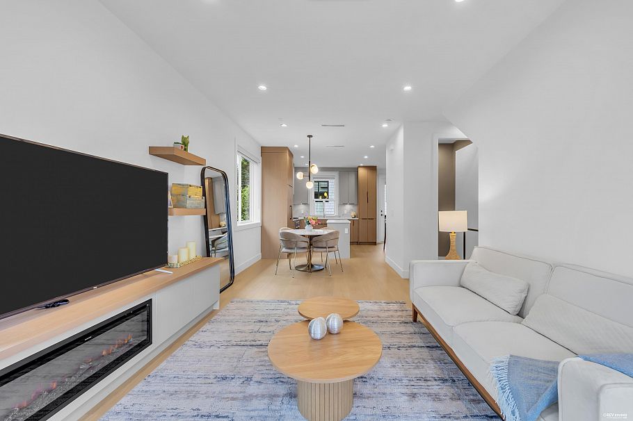 1 3436 Triumph Street Vancouver, BC - 8