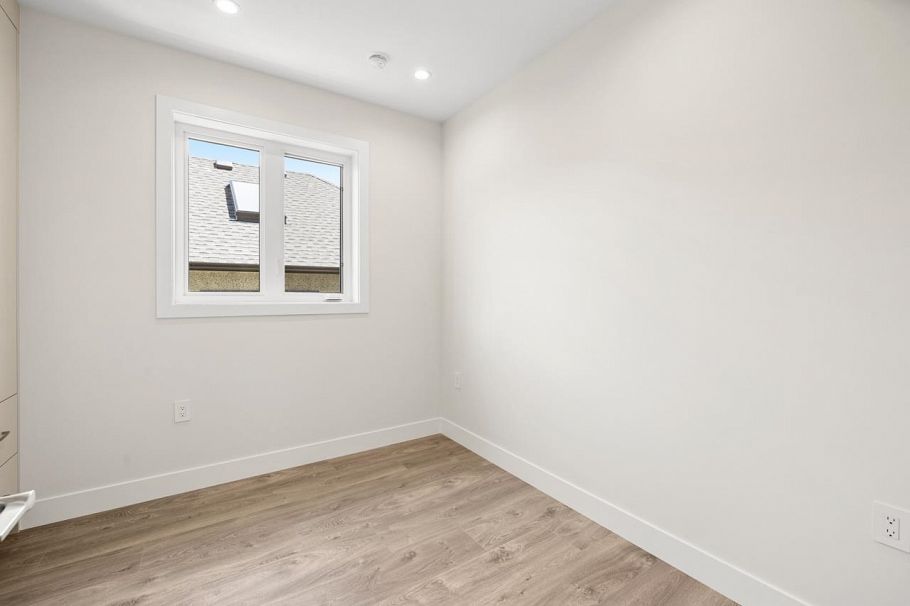 1 2528 Turner Street Vancouver, BC - 25