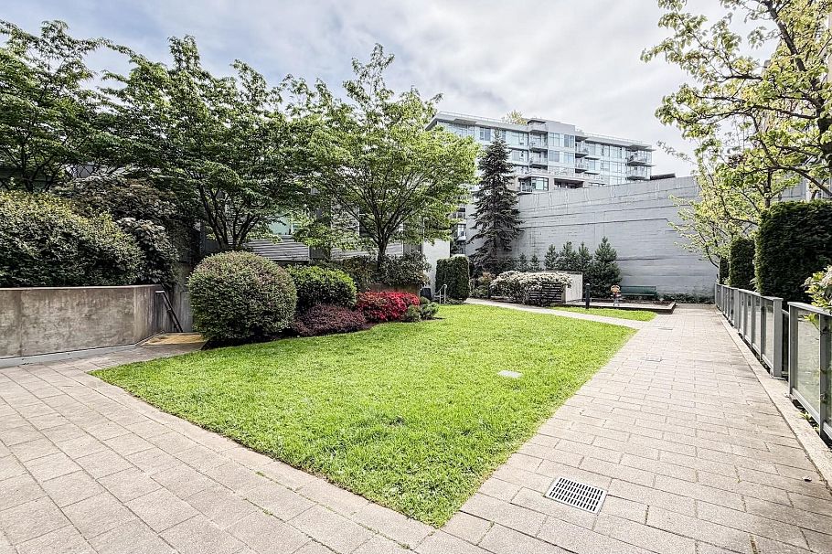 390 E 11TH AVE, Vancouver BC V5T 4V9 Vancouver, BC - 31