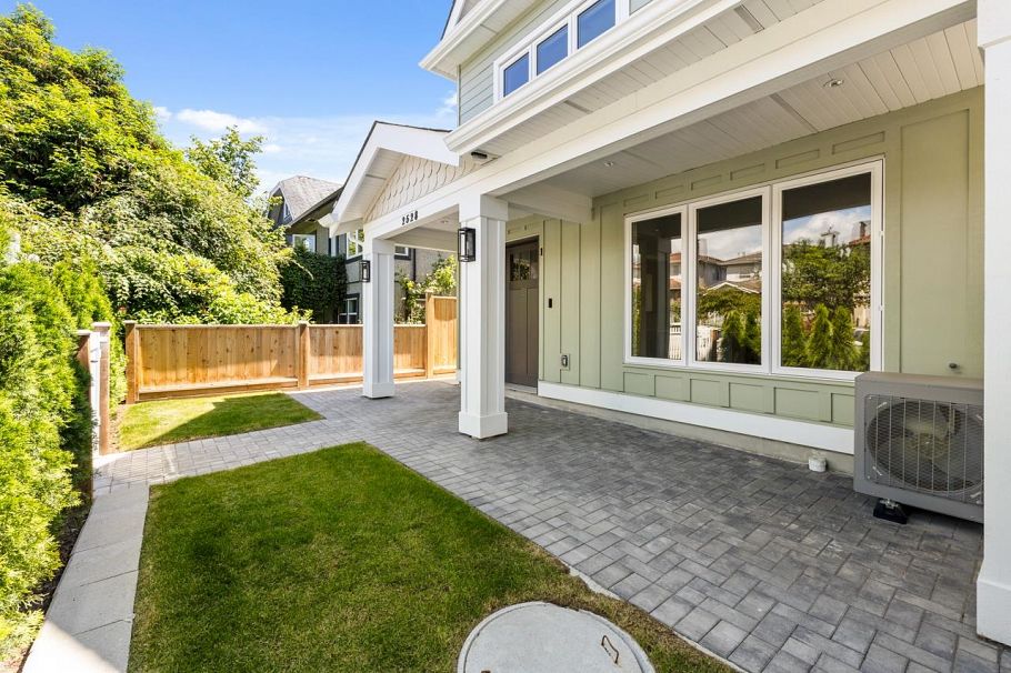 1 2528 Turner Street Vancouver, BC - 4