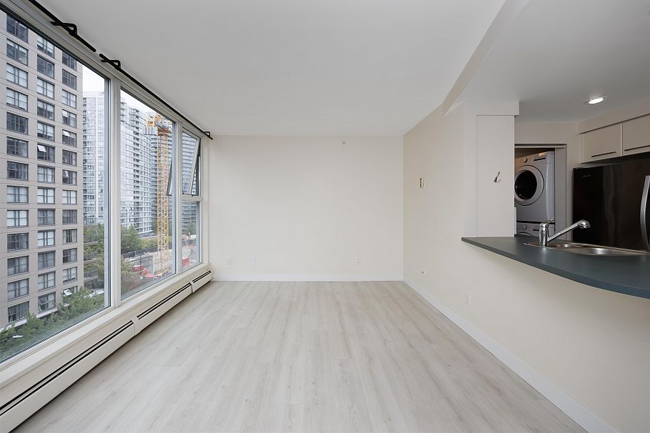 902 1008 Cambie Street Vancouver, BC - 4
