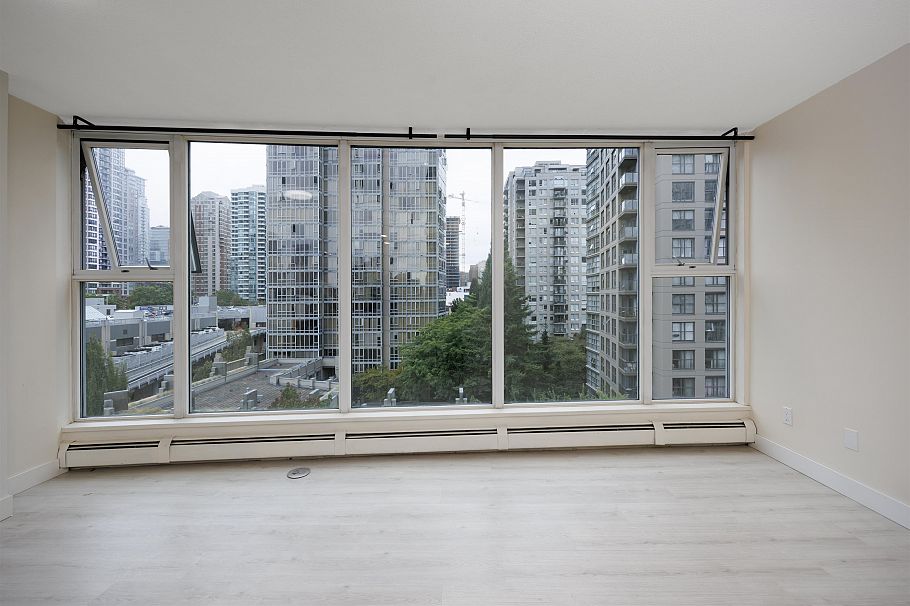 902 1008 Cambie Street Vancouver, BC - 3