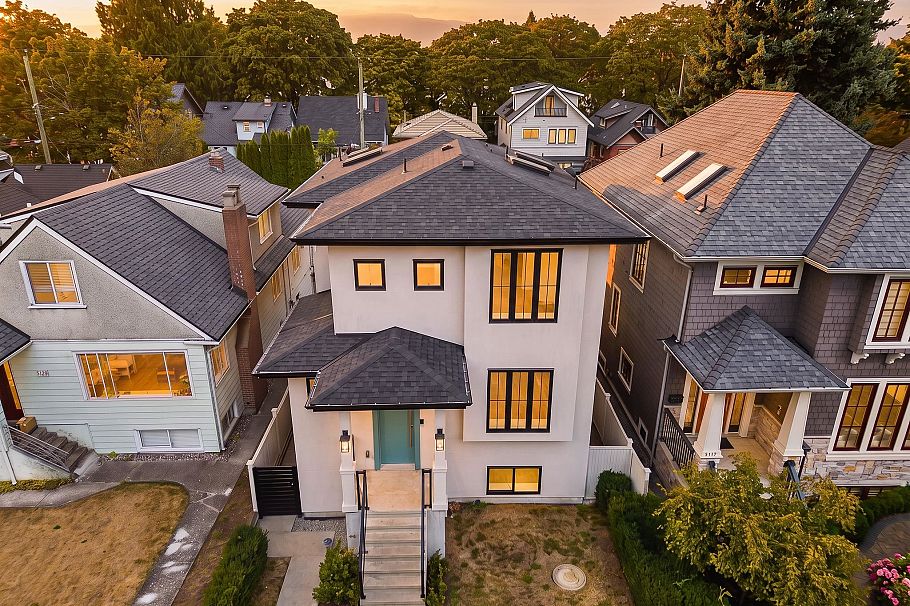 3123 W 16th Avenue Vancouver, BC - 29