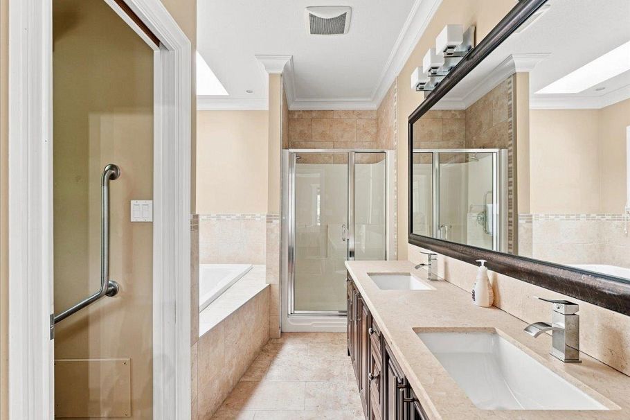 1417 Woods Drive North Vancouver, BC - 23