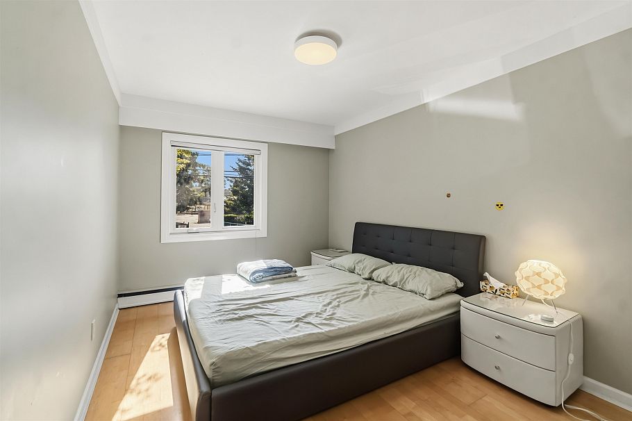 7625 Borden Street Vancouver, BC - 8