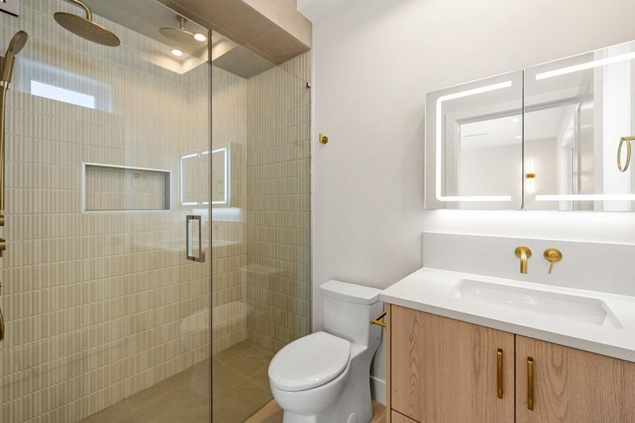 1 2528 Turner Street Vancouver, BC - 24