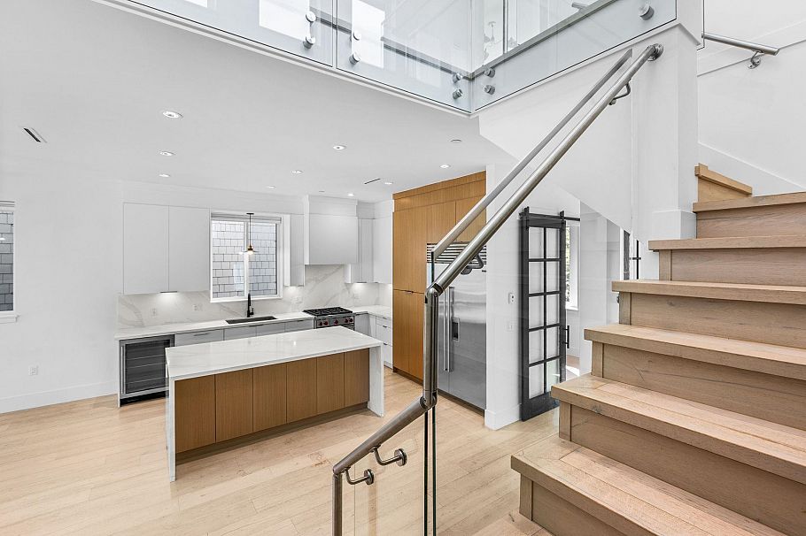 3123 W 16th Avenue Vancouver, BC - 13