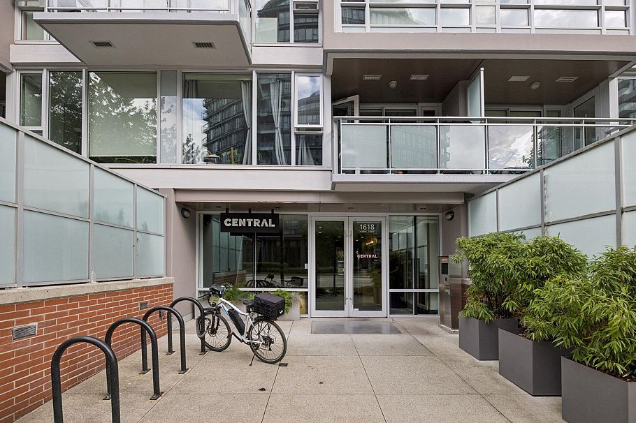 1106 1618 Quebec Street Vancouver, BC - 33