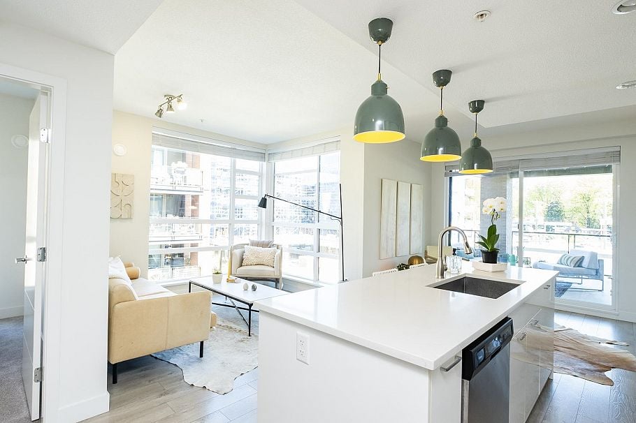 409 719 W 3rd Street North Vancouver, BC - 1