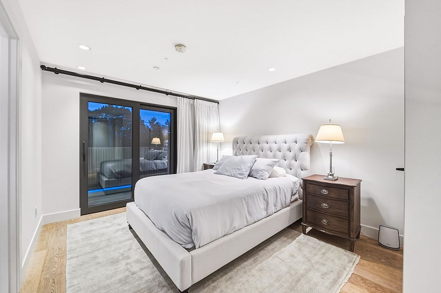 3870 Commercial Street Vancouver, BC - 21