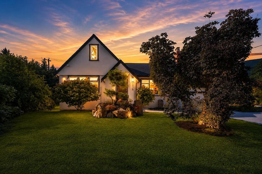 3975 Highland Boulevard North Vancouver, BC - 1