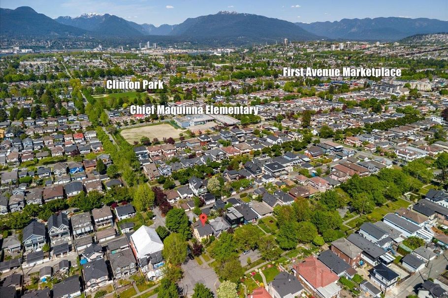 2607 E 5th Avenue Vancouver, BC - 40