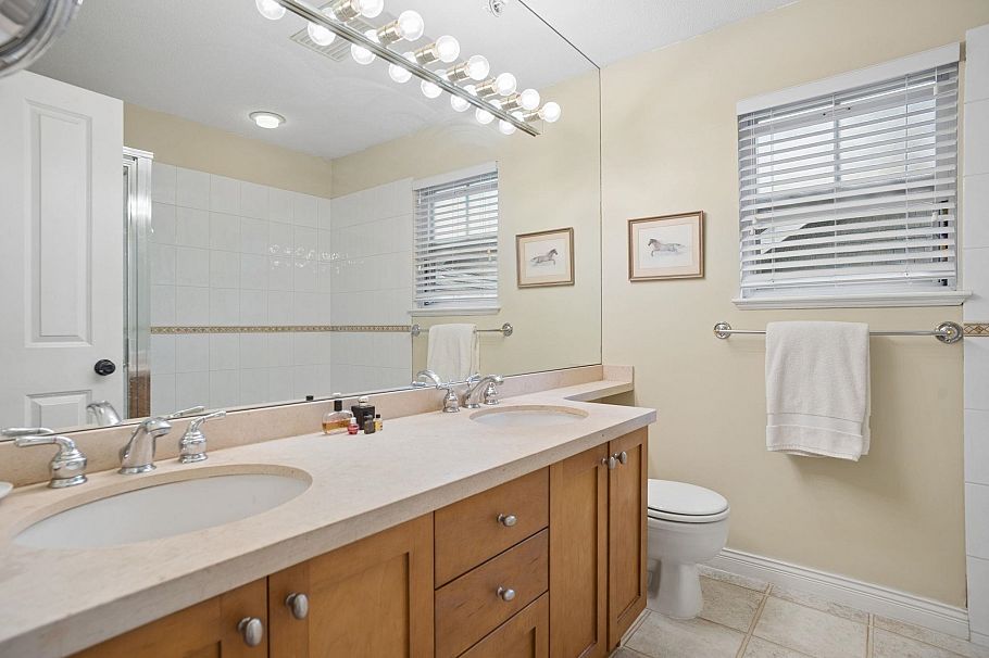 5380 Larch Street Vancouver, BC - 23