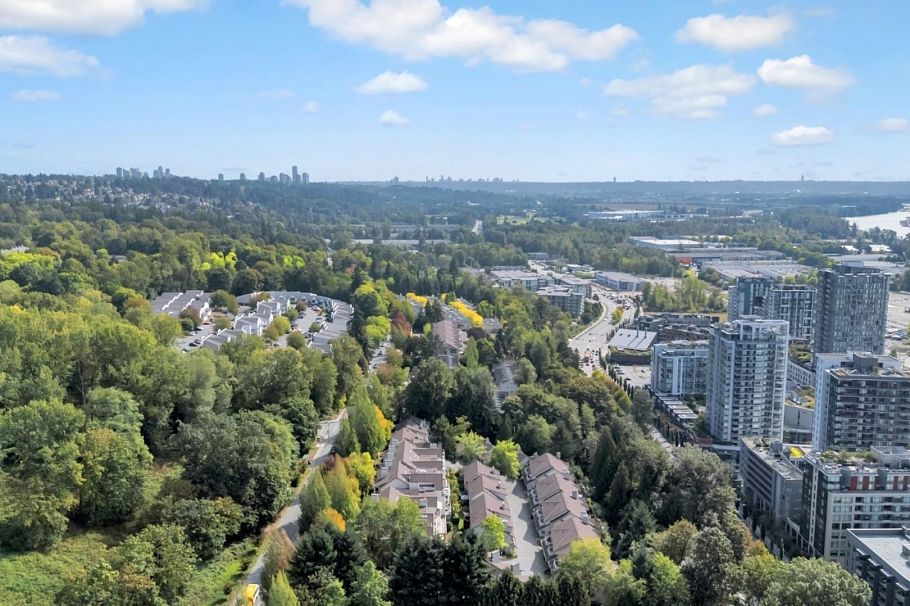 306 3400 SE Marinr Drive Vancouver, BC - 33