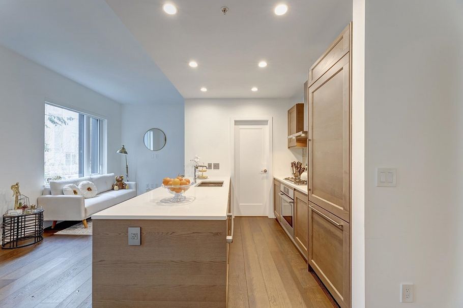 M209 5681 Birney Avenue Vancouver, BC - 1