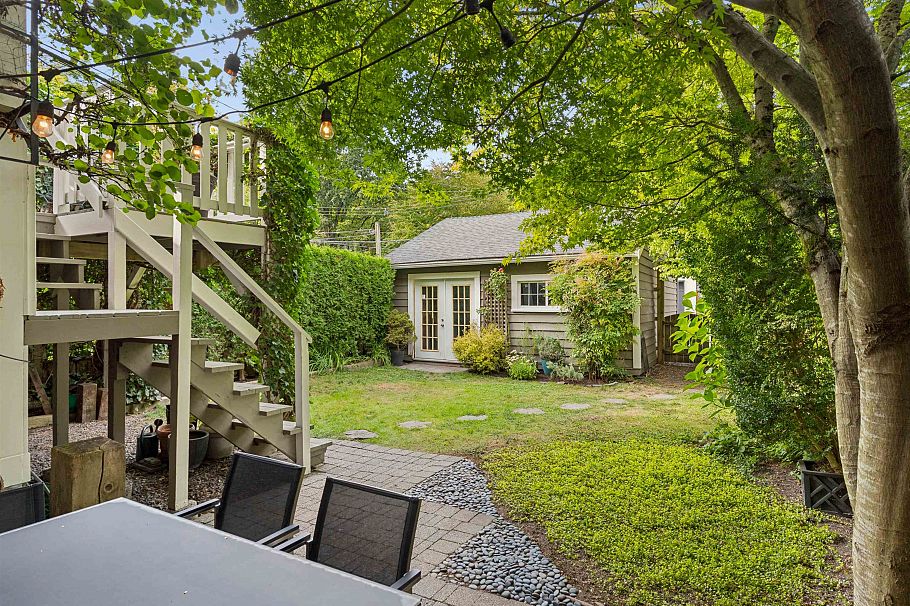 559 W 18th Avenue Vancouver, BC - 40