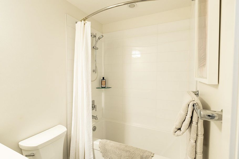409 719 W 3rd Street North Vancouver, BC - 29