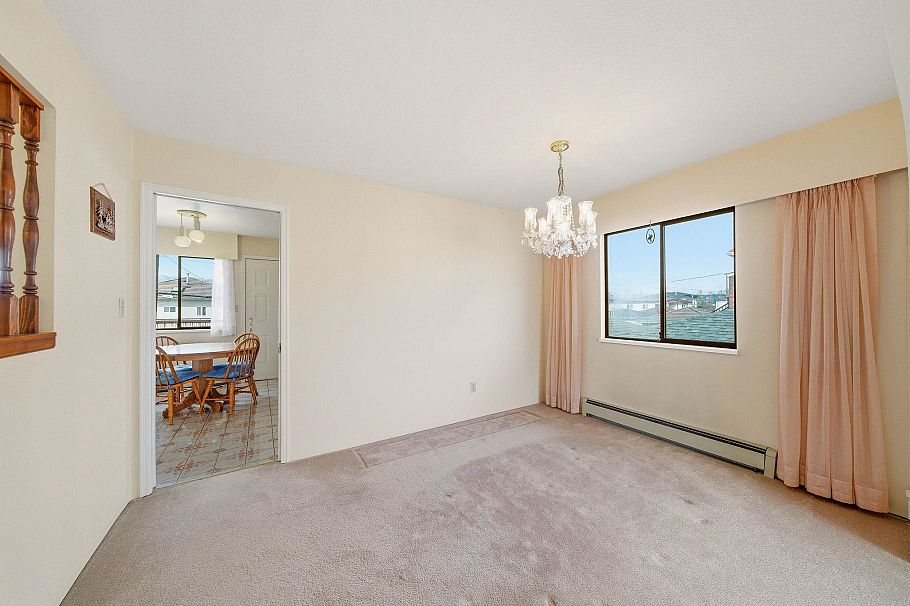 3217 E 18th Avenue Vancouver, BC - 5