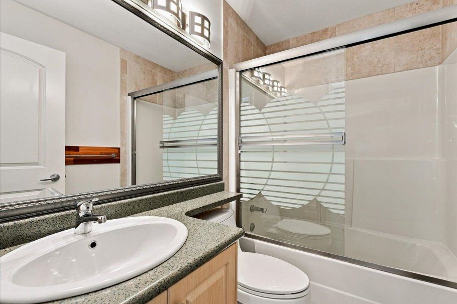 1417 Woods Drive North Vancouver, BC - 31