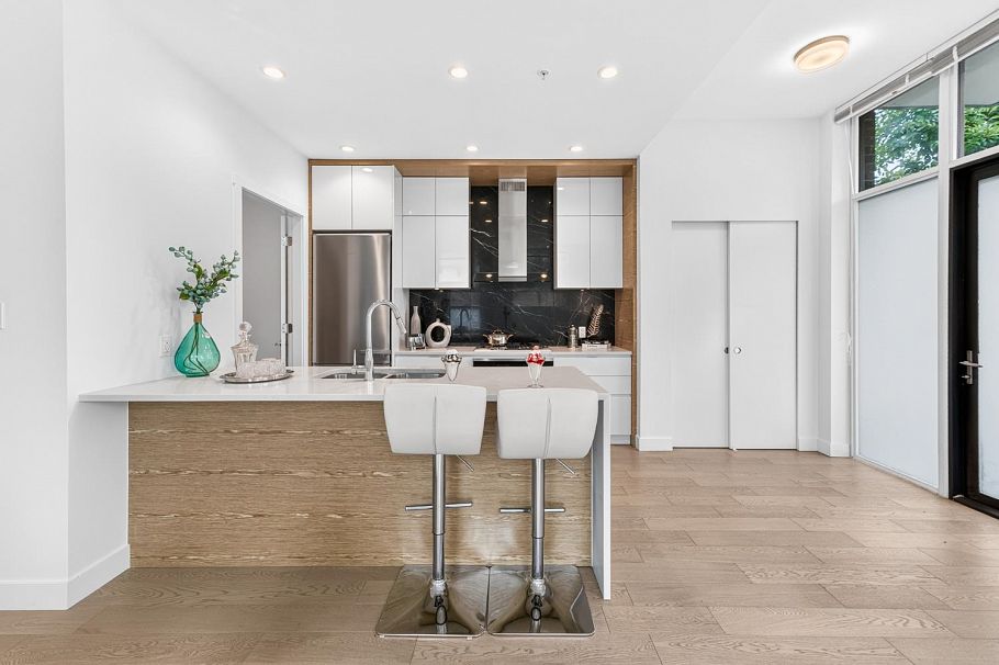 6739 Cambie Street Vancouver, BC - 11