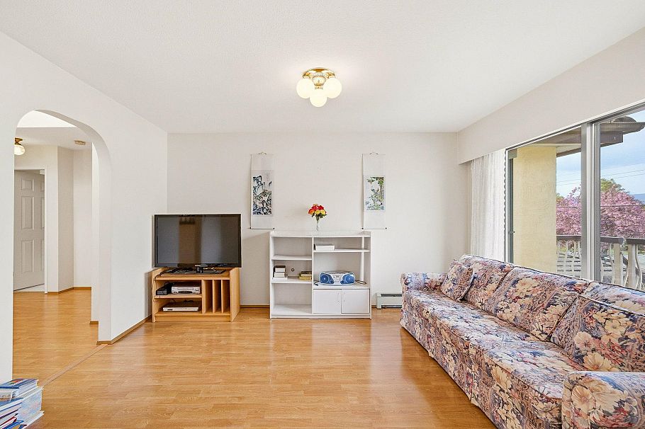 3217 E 18th Avenue Vancouver, BC - 11