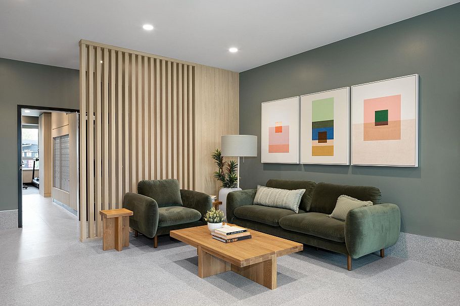 420 2450 Garden Drive Vancouver, BC - 17