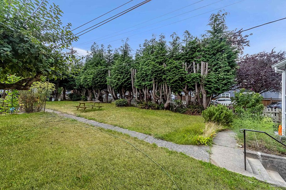 96 W 16th Avenue Vancouver, BC - 19