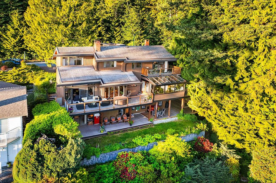 187 Rondoval Crescent North Vancouver, BC - 35