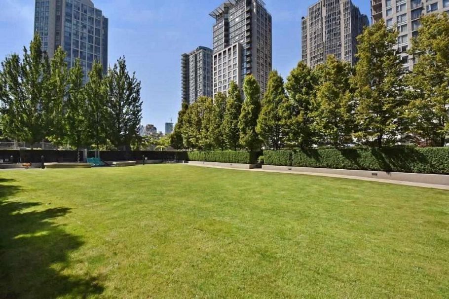 3008 939 Expo Boulevard Vancouver, BC - 16