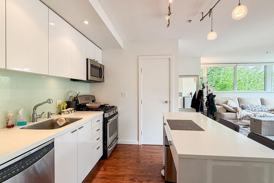 390 E 11TH AVE, Vancouver BC V5T 4V9 Vancouver, BC - 13