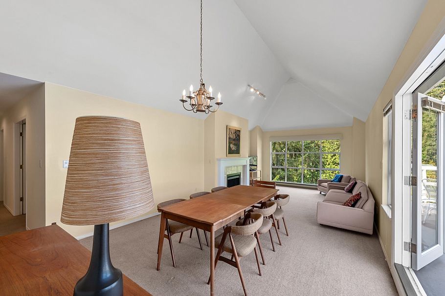 303 3373 Capilano Crescent North Vancouver, BC - 7