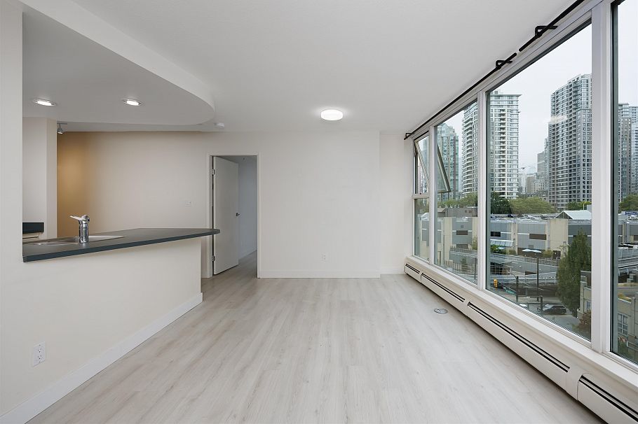 902 1008 Cambie Street Vancouver, BC - 5