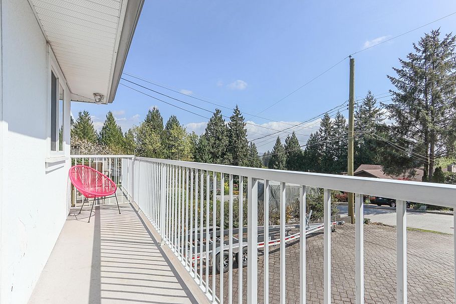 1352 E 16th Street North Vancouver, BC - 19
