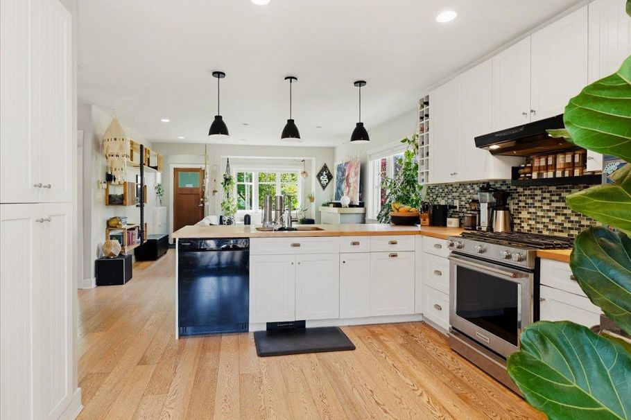 2607 E 5th Avenue Vancouver, BC - 10