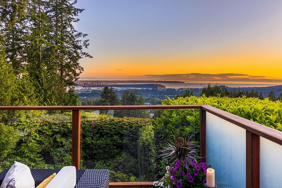 187 Rondoval Crescent North Vancouver, BC - 4
