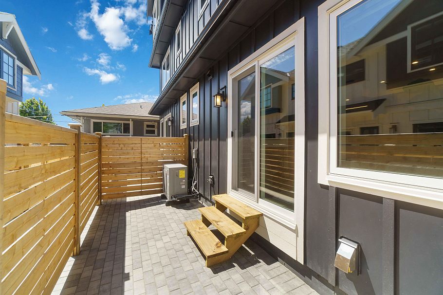 1 550 Kaslo Street Vancouver, BC - 24