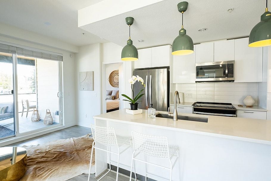 409 719 W 3rd Street North Vancouver, BC - 3