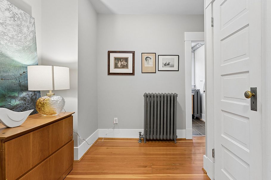 559 W 18th Avenue Vancouver, BC - 26